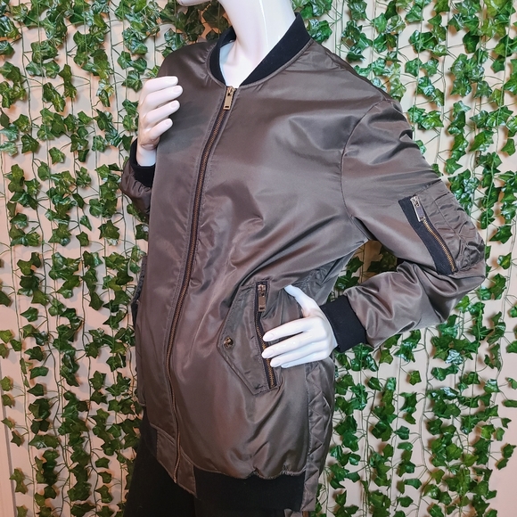 Zara Basic Outerwear Women's Fall Military Bomber Quilted Jacket size M - Picture 2 of 16